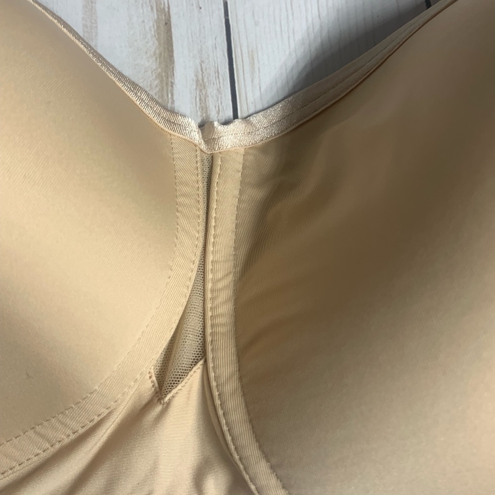 Catherine’s Intimates Full Coverage Bra 46c - image 3